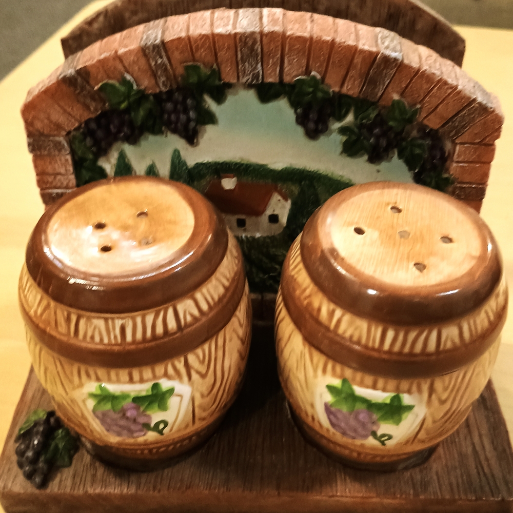 Ceramic Vineyard Salt Pepper Napkin Holder